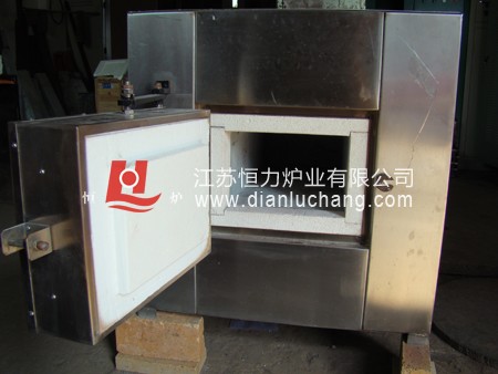 �߾���ʵ��¯